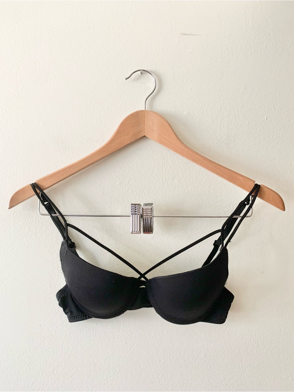 NEW Primark Secret Possessions Black Strappy Push-Up Bra with Crisscross Detail